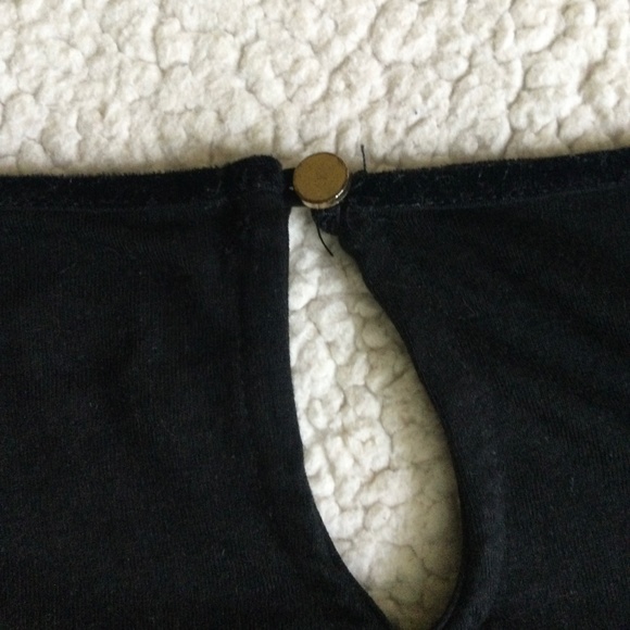 LOFT Mesh Velvet Trim Tiered Mixed Media Shell Blouse Black - Sz Medium - Picture 8 of 10